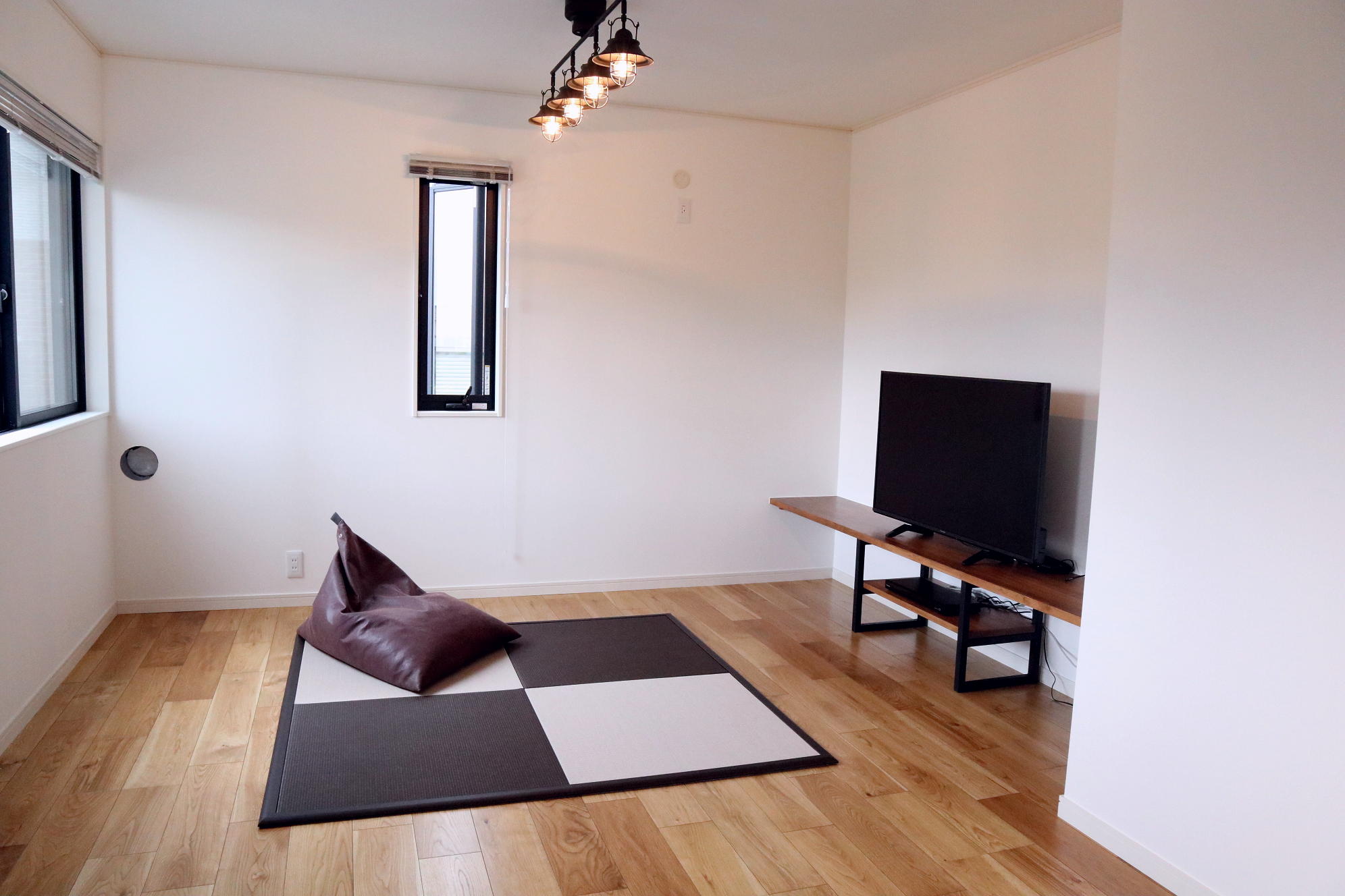 枠付き縁無し畳